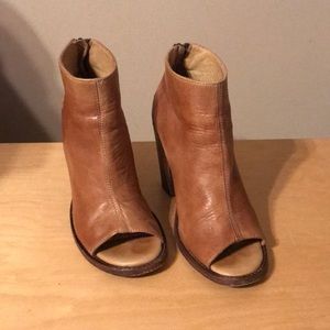 sz 6.5 Bed Stu Onset Bootie